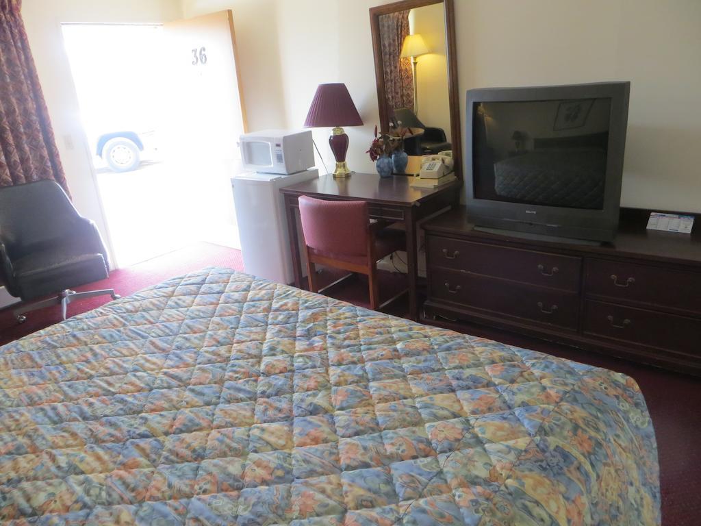Traveler'S Lodge ซาลีนา ห้อง รูปภาพ