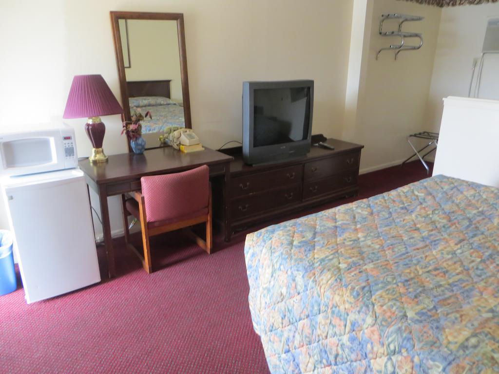 Traveler'S Lodge ซาลีนา ห้อง รูปภาพ