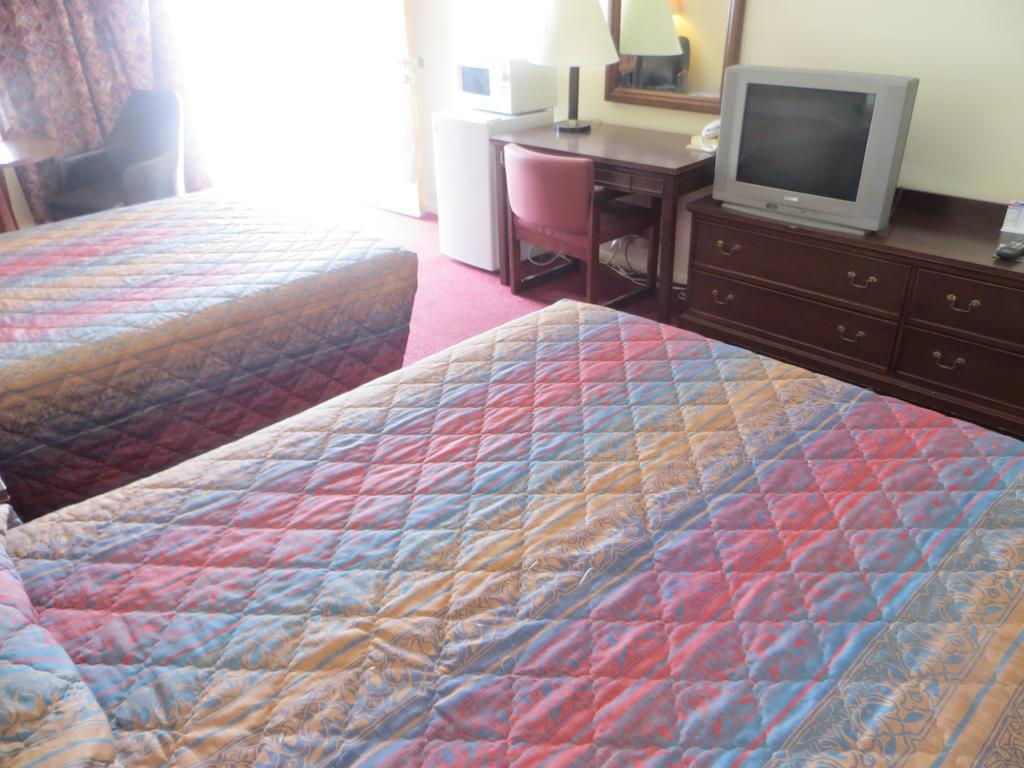 Traveler'S Lodge ซาลีนา ห้อง รูปภาพ
